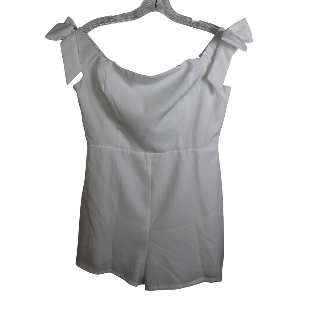 Lulus White Off The‎ Shoulder Bow Romper Size L Summer Bridal Graduation Party